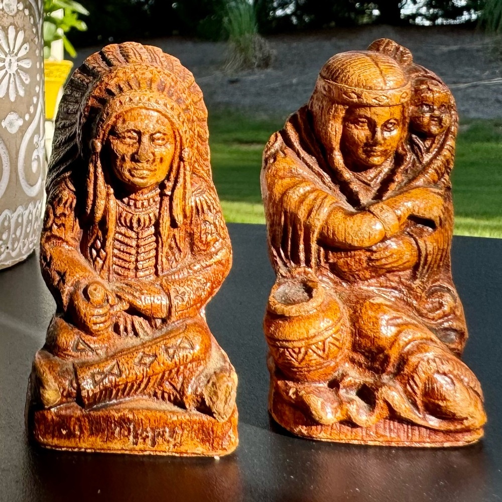 Vintage Native American Indian Chief and Squaw with Baby Salt & Pepper Shakers